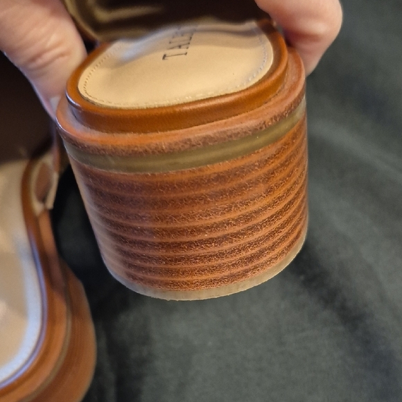 Talbots Maddie Women's Brown Woven Clog Mules Leather Embossed - Picture 5 of 10